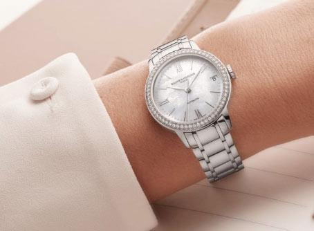 Dal sito degli orologi Baume & Mercier: il regalo perfetto per lei
